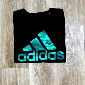 Adidas T-shirt